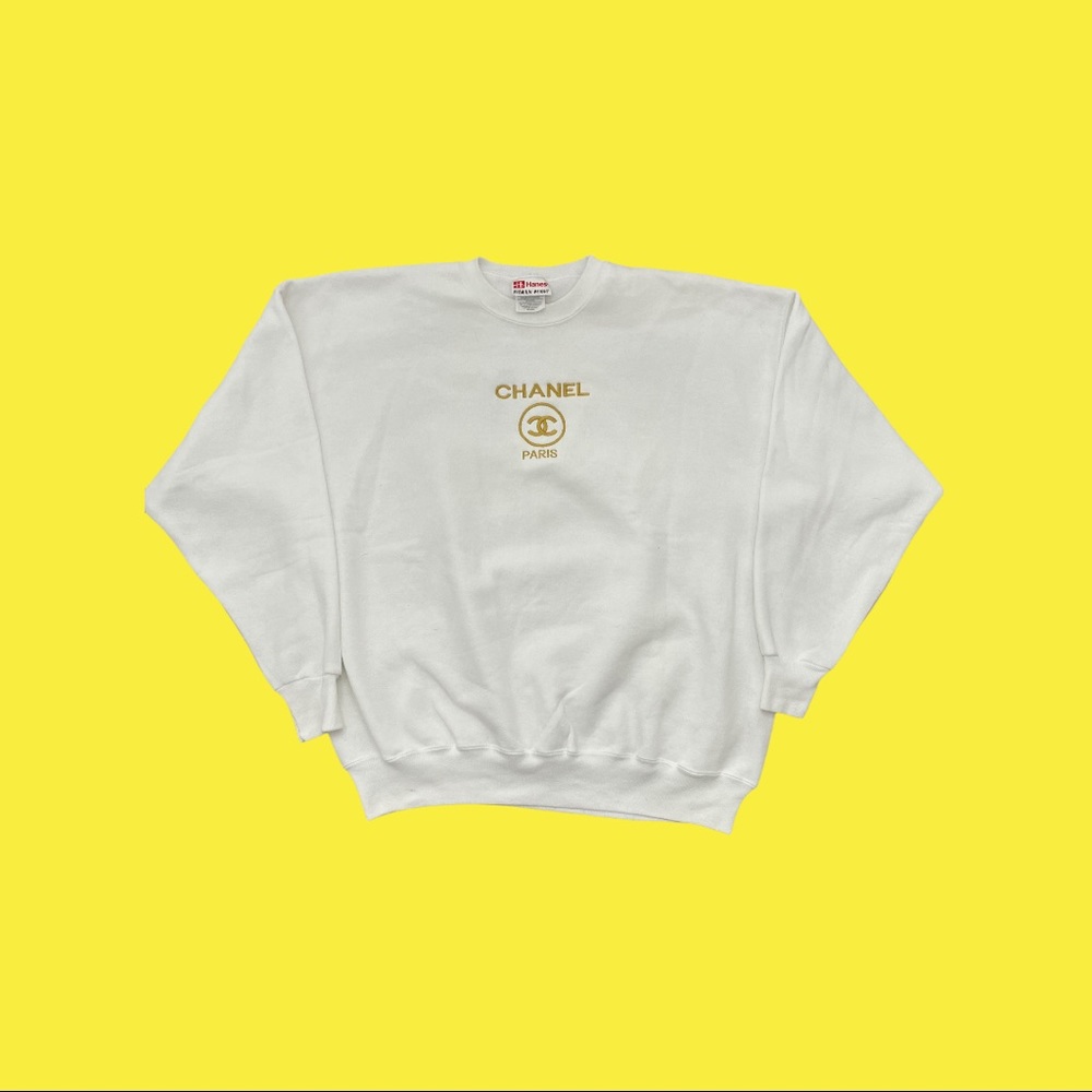 Chanel sweatshirt